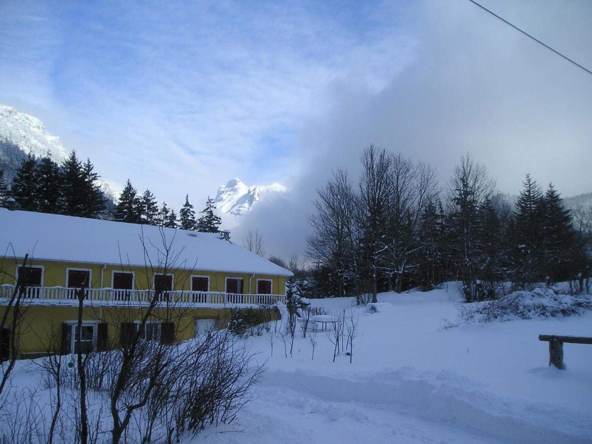 L Acacia Hotell Lus-la-Croix-Haute Eksteriør bilde